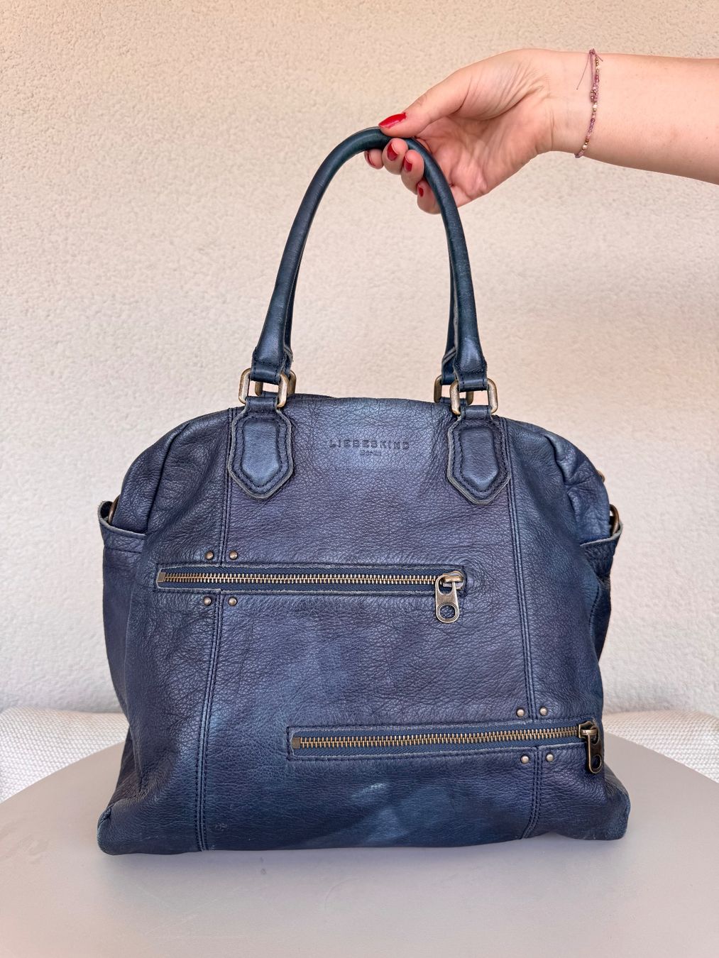 Liebeskind Borse da donna: Wunderschöne Liebeskind Berlin Handtasche Dunkelblau – Usato da Rothrist venduto da Fondgruebe 1