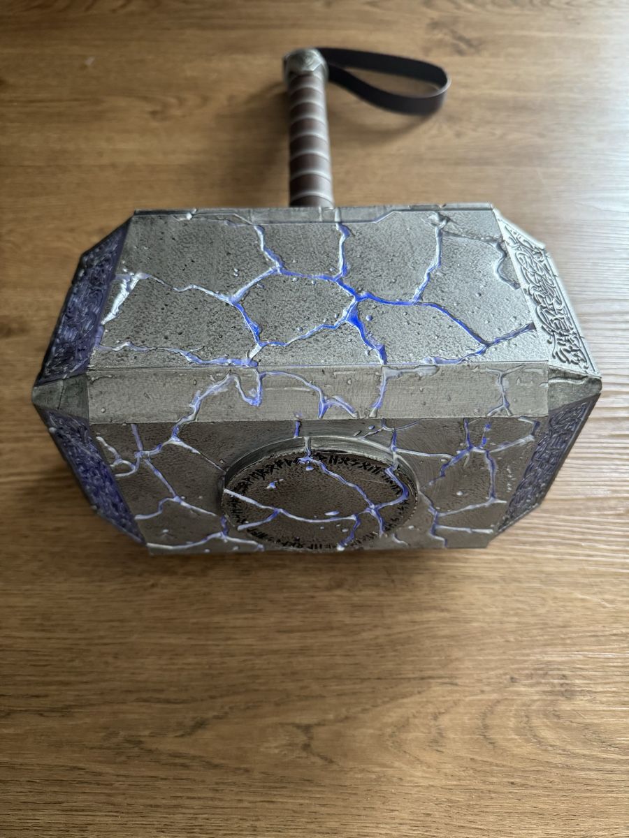Marvel Statuette: Marvel Legends Thor Mjölnir Hammer 1:1 Replica  – Usato da Glarus venduto da gre_7llq 2
