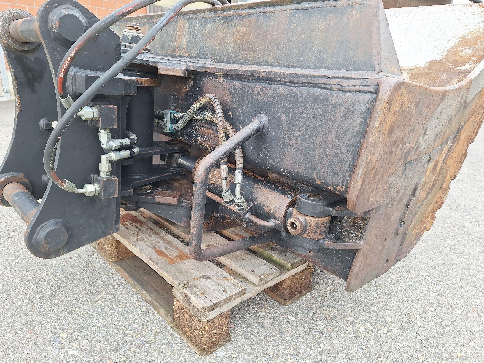 Cuillères: Schwenklöffel, Bagger, Löffel – D'occasion à Wiezikon b.Sirnach par Ostschweiz94 1
