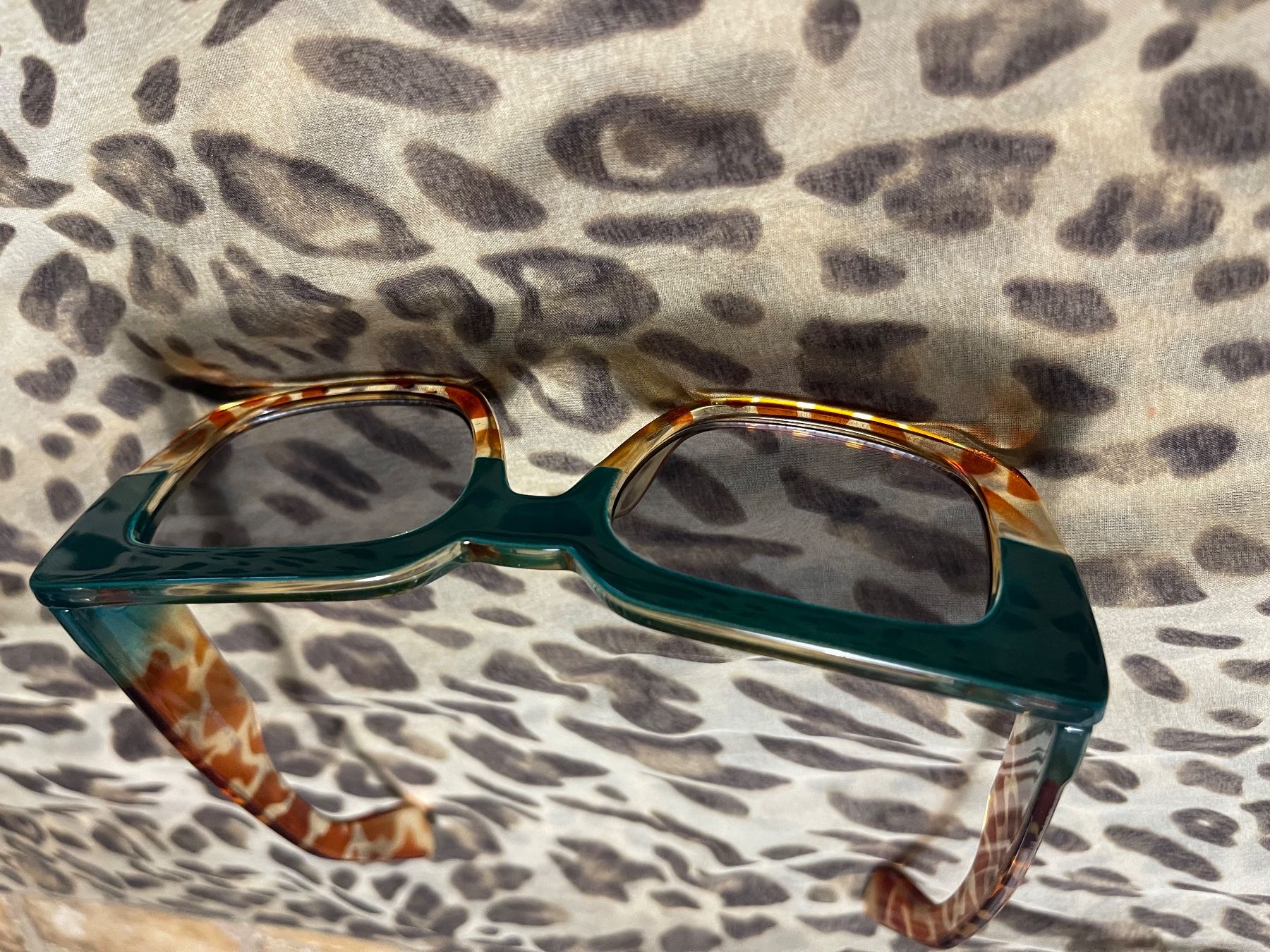 Occhiali & Lenti: Occhiali da sole con print leopardo-chic e eleganti – Nuovo (secondo la descrizione) da Gordevio venduto da LanaZimm 9