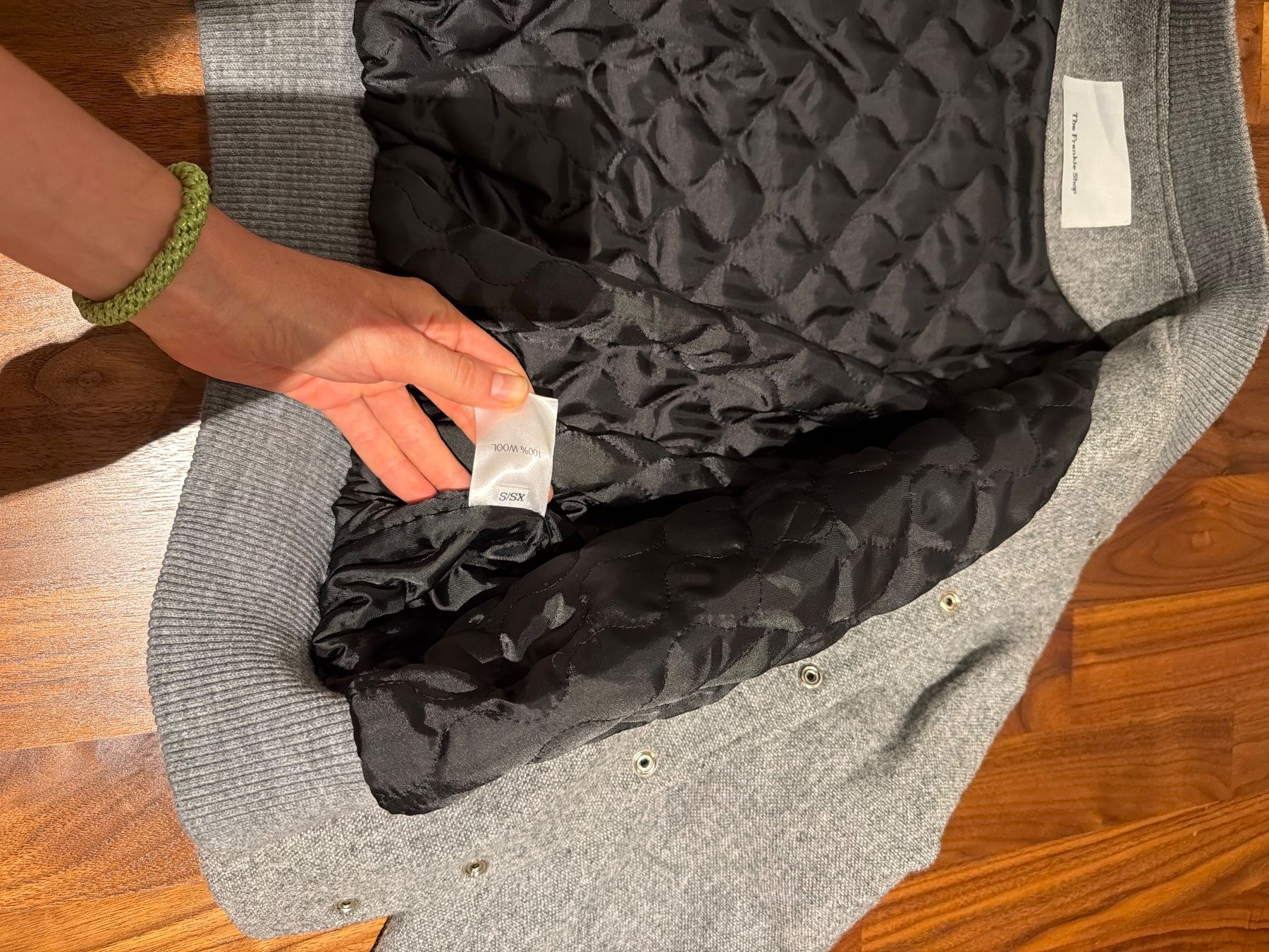 The Frankie Shop Vestes: The Frankie Shop Bomberjacke grau – Neuf (Voir description) à Hettlingen par blu_tb6z 4