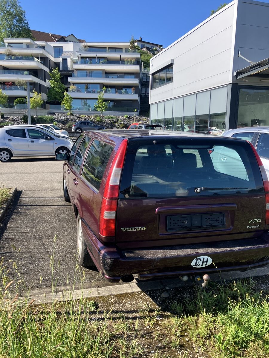 Volvo Automobili: Volvo V70 2.5 LPT – Difettoso da Rothrist venduto da Hunziker4852 3