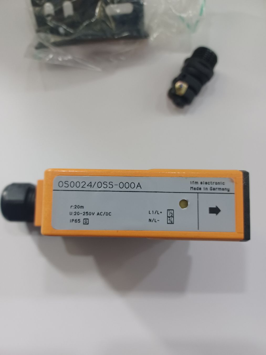 Componenti elettronici: Einweglichtschranke OS0024 – Nuovo e nell'imballaggio originale da Thun venduto da Hukk2020