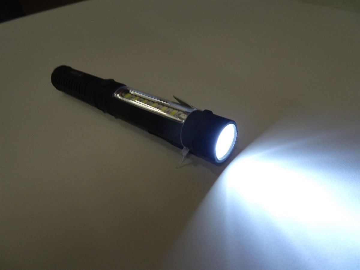 Lampade: ultrahelles LED Stableuchte – Nuovo (secondo la descrizione) da Necker venduto da liq24