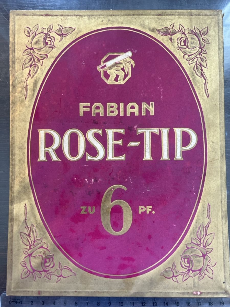 Tabak: Fabian Rose-Tip Zigaretten Kartonaufsteller – Gebraucht aus Wollerau von Plakatfreund