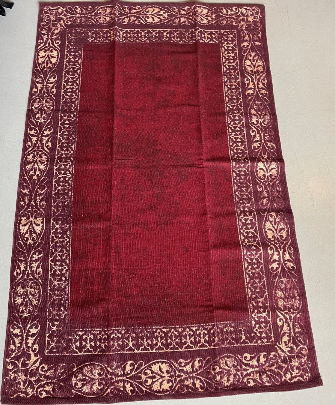 Tappeti: Orient Teppich bordeaux gemustert – Usato da Wallisellen venduto da kingschair