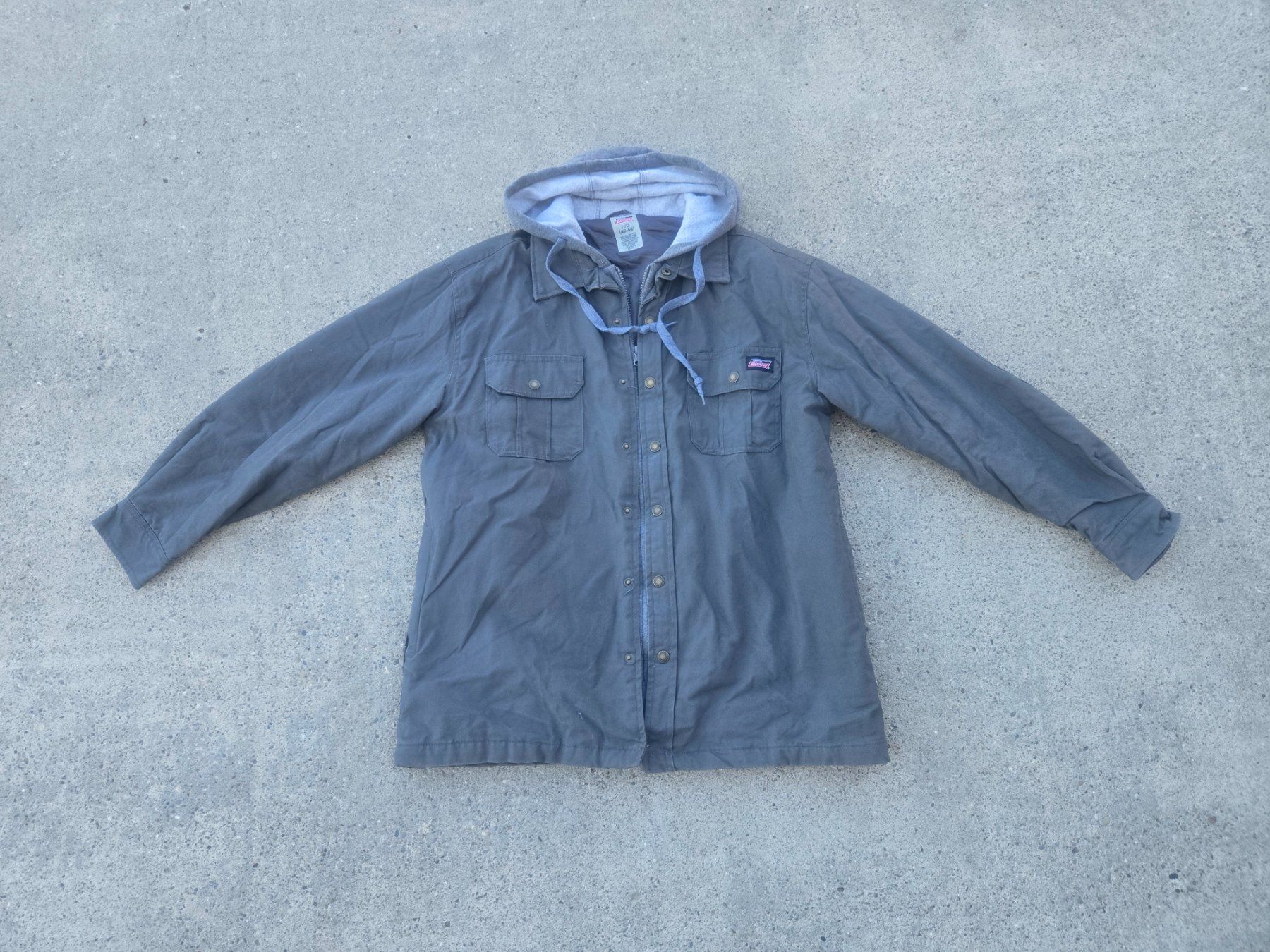 Dickies Vestes: Dickies Jacke Grösse L – D'occasion à Siebnen par kar_n5st