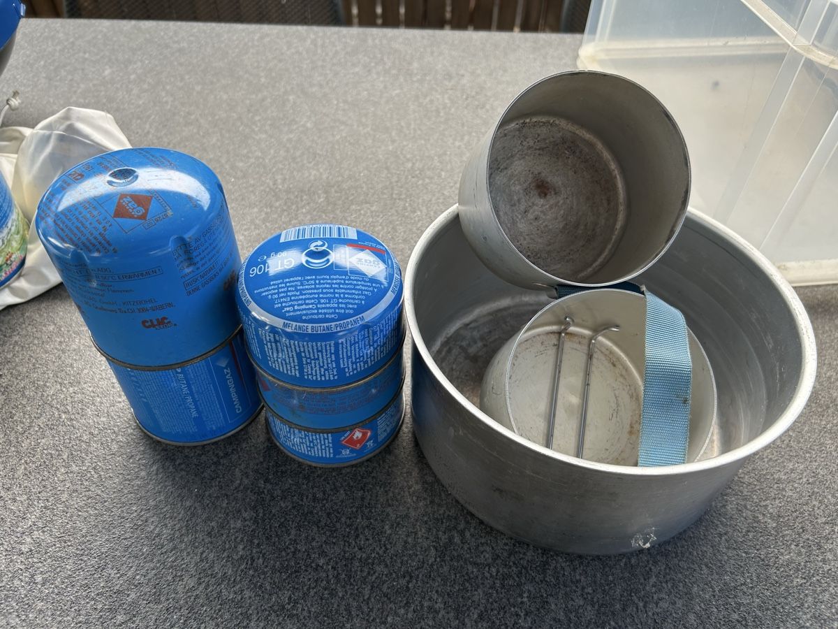 Campingaz Gas-Geräte & -Technik: Campinggas Kartuschen – Gebraucht aus Bubendorf von Buben5