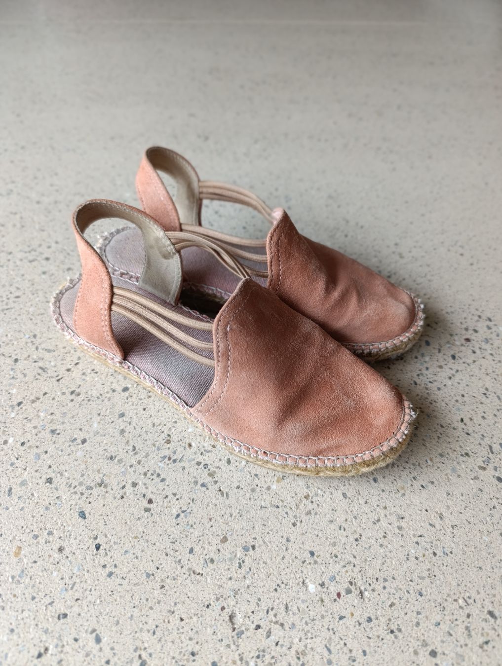 Scarpe da donna: Wildleder Altrosa Keilsandalen – Usato da Thalwil venduto da NiaBee 2