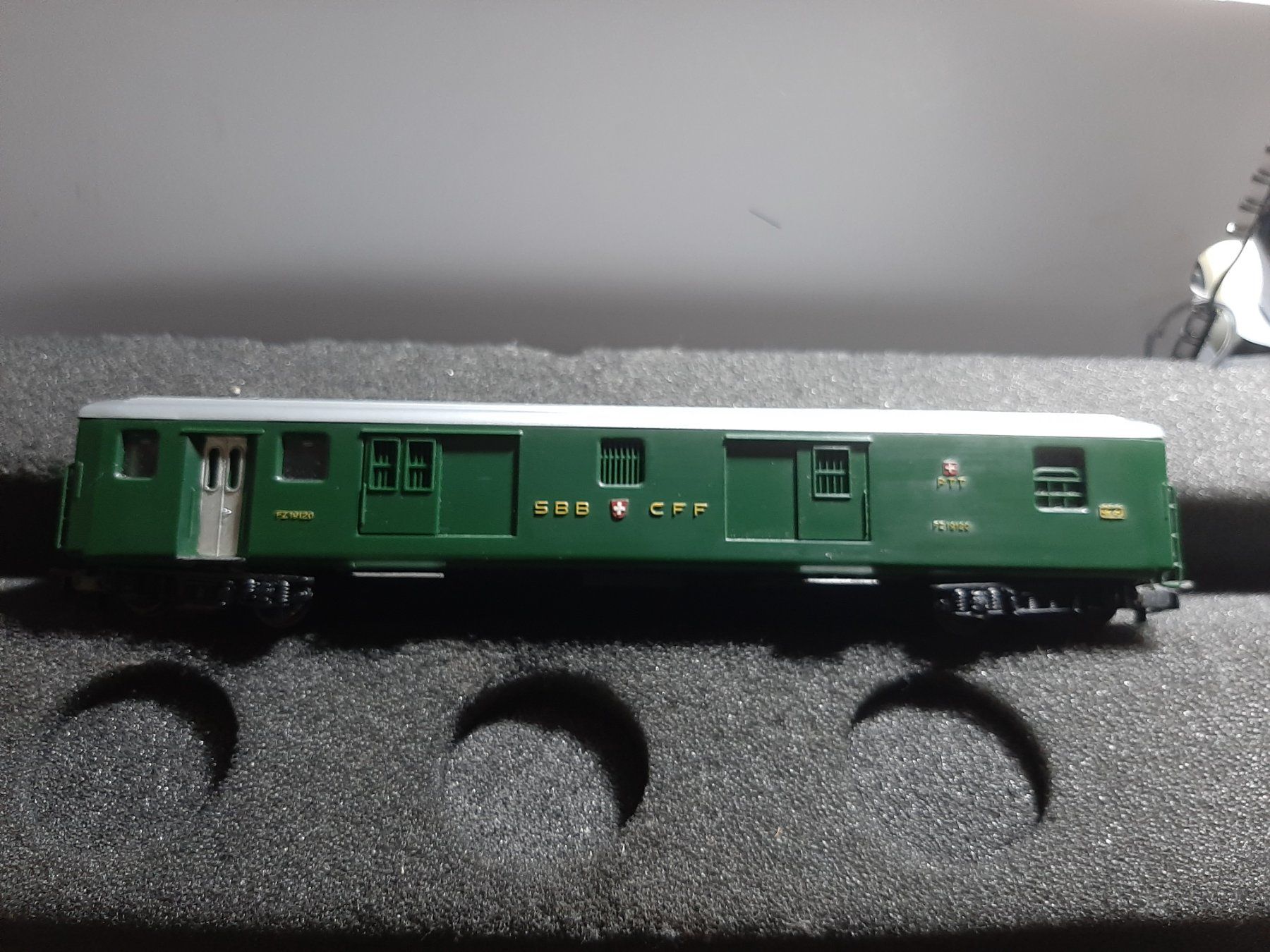 Roco Modellini di ferrovie: HAG PTT FZ 19120 – Usato da Avully venduto da RIVALIS 1