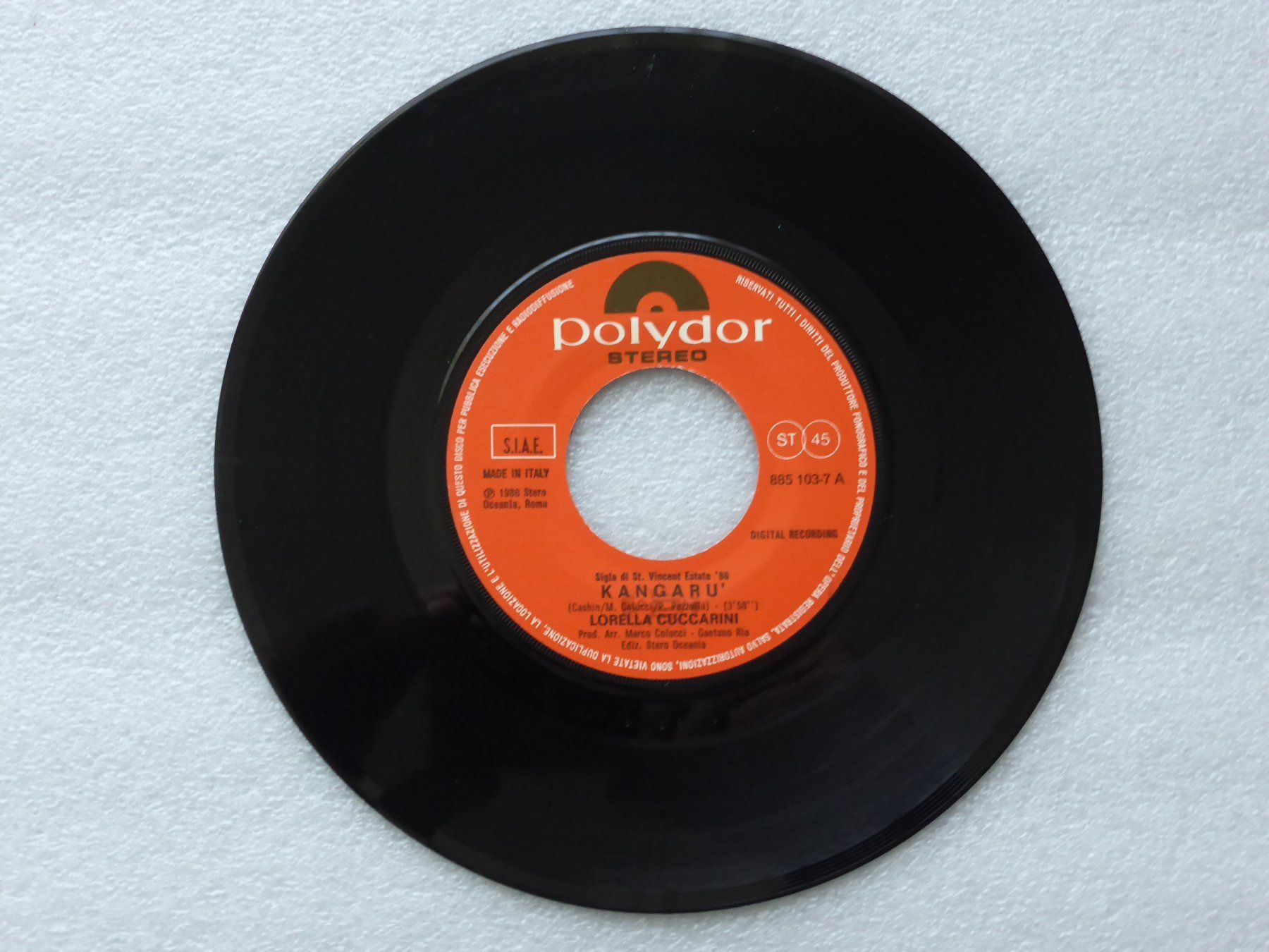 Dischi in vinile: Vinyl Single  LORELLA CUCCARINI – Usato da Küssnacht am Rigi venduto da Mondkinder 1
