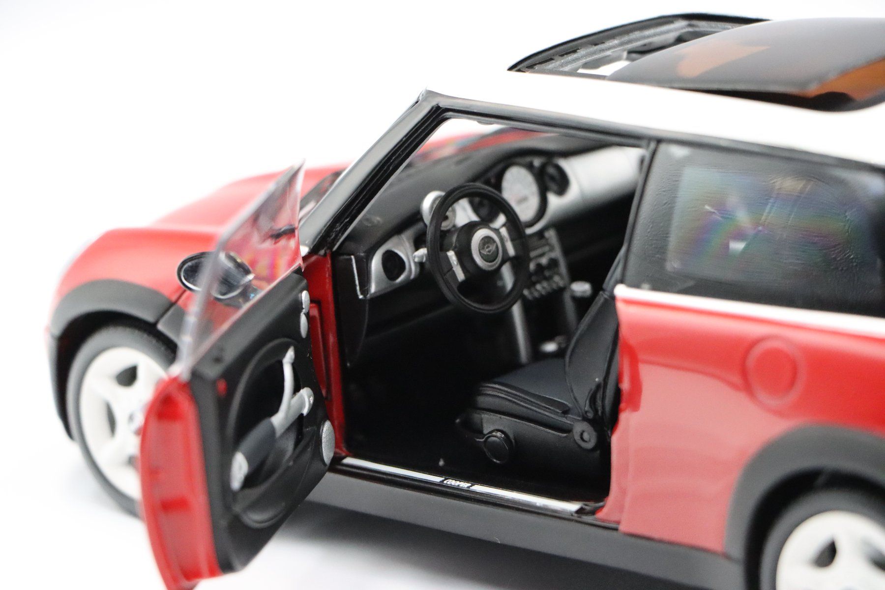 Modellini d'auto: Mini Cooper 2004 1:18 Kyosho – Difettoso da Bühl b.Aarberg venduto da modelldiecast 7