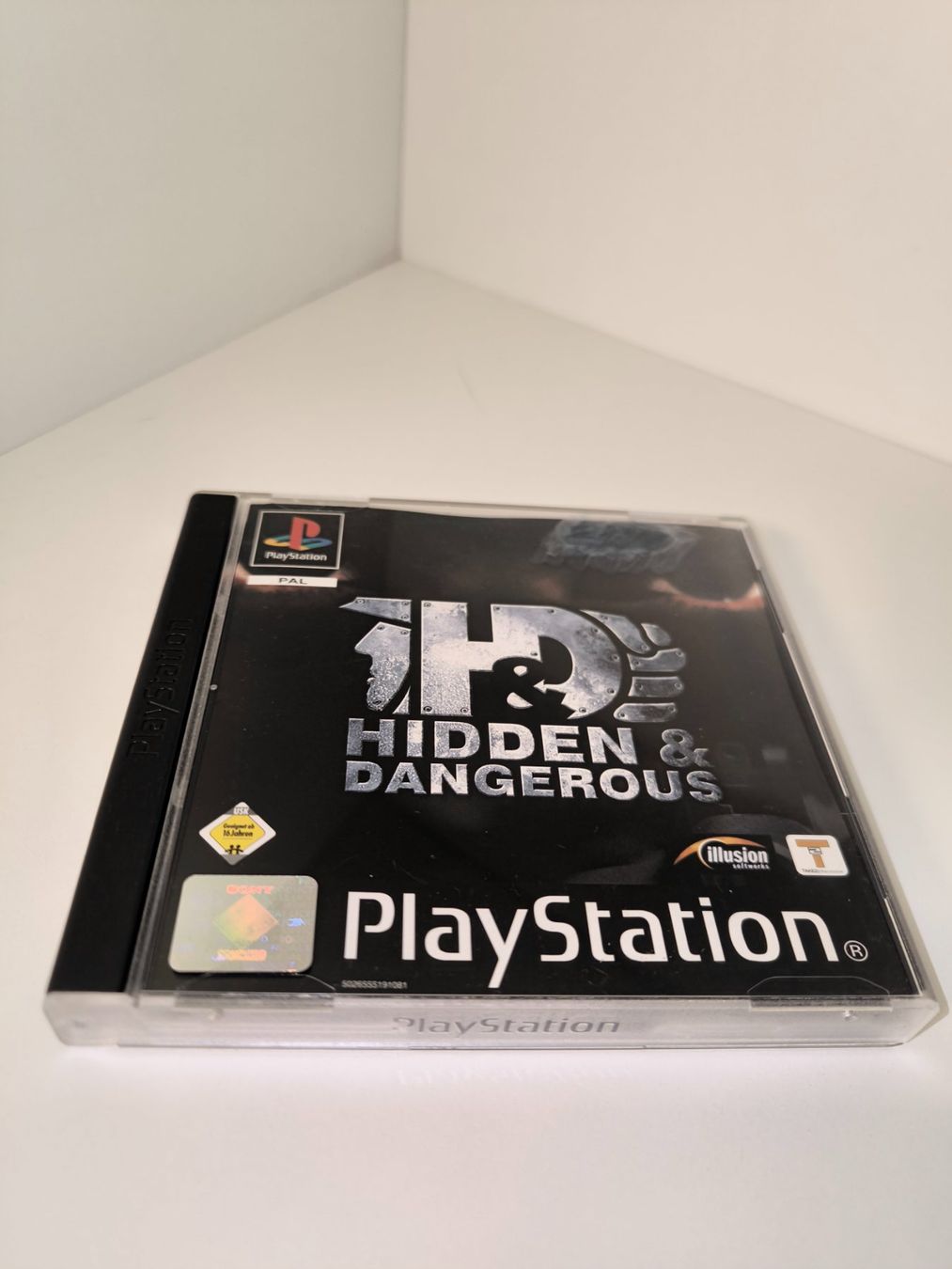 Sony Giochi: Hidden & Dangerous - Playstation 1 – Usato da Dulliken venduto da Sefty