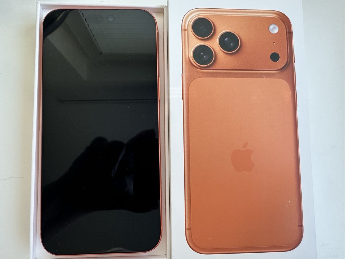 Apple Telefoni cellulari / Smartphones: iPhone 17 pro  Max, 1TB, neu, cosmic orange  – Nuovo e nell'imballaggio originale da Untereggen venduto da ggu_6lfc