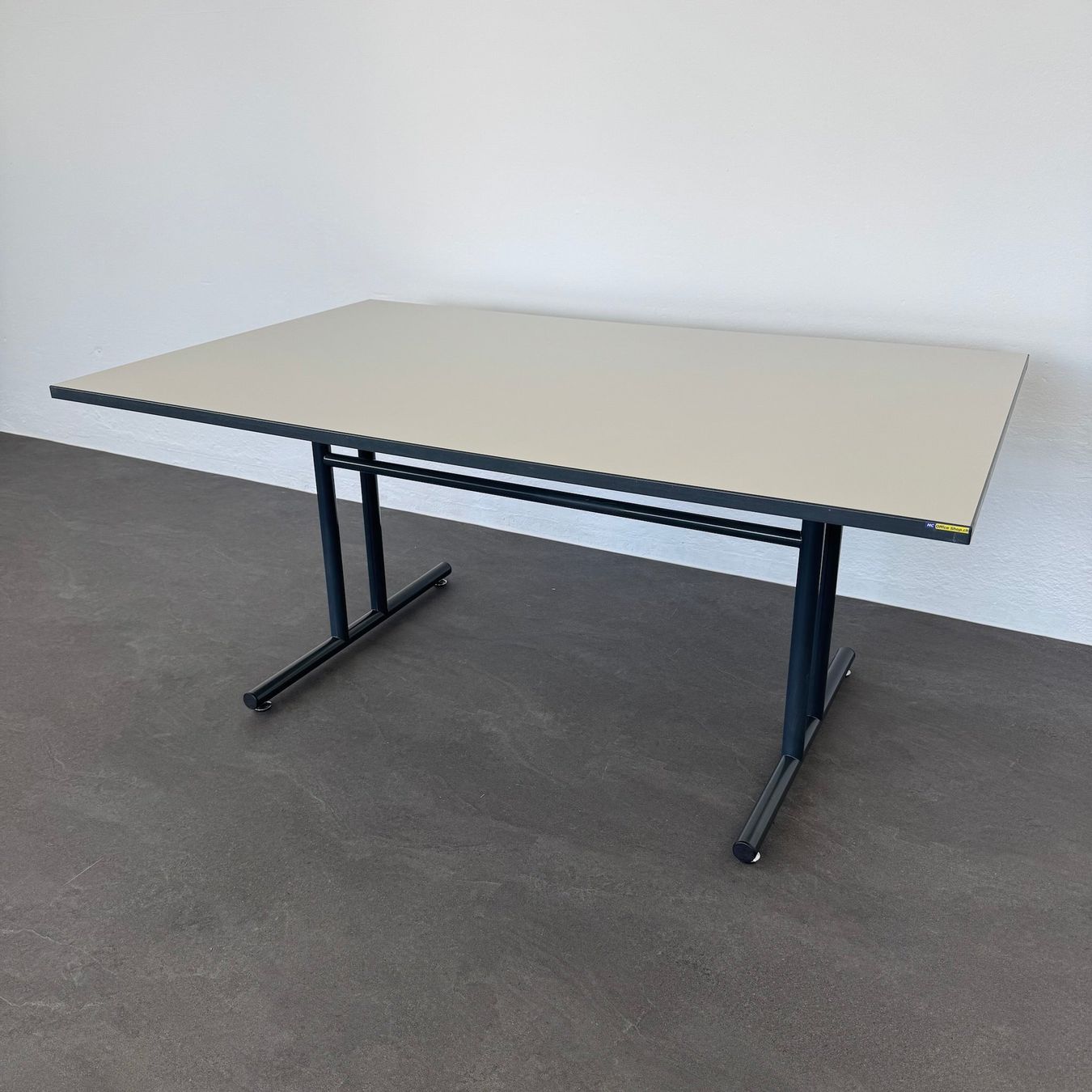Tische: Top Design Classic Sitzungstisch – Gebraucht aus Schönenwerd von mcofficeshop 2