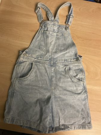 H&M Jeanshorts Latzhose, Gr. 134, Top Zustand, Sommer!