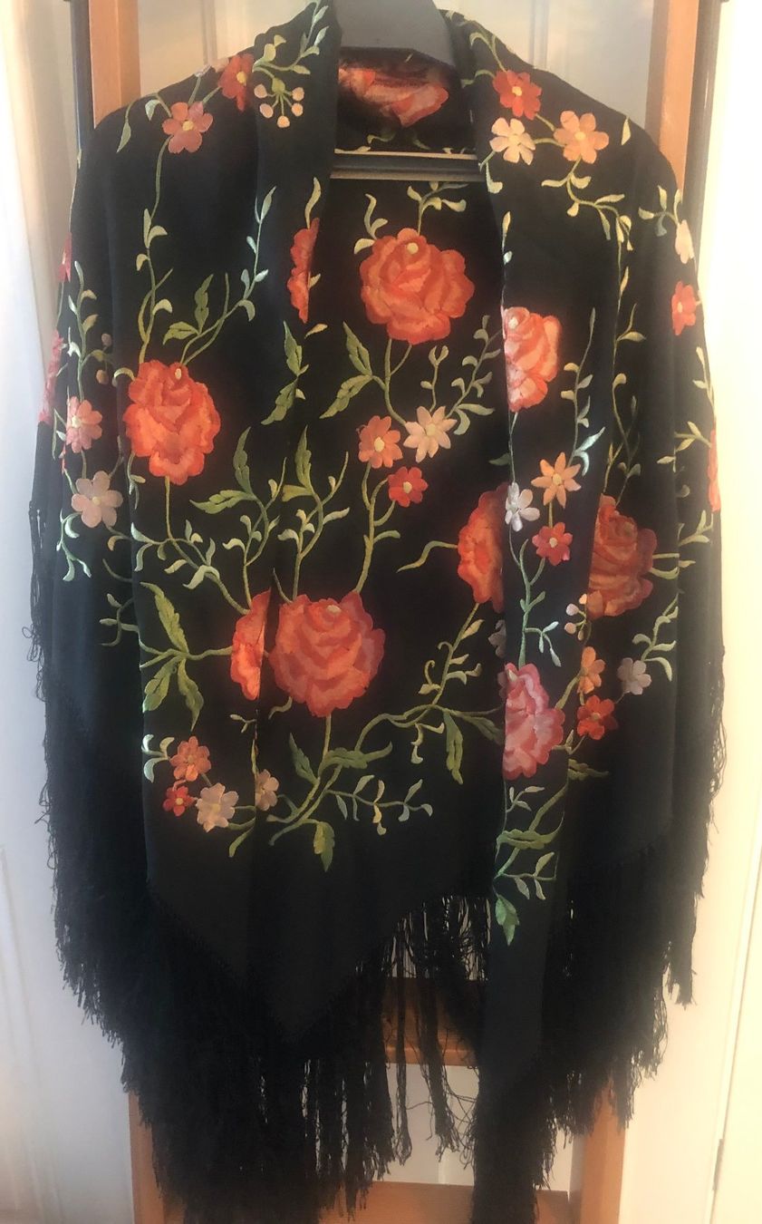 Foulard & Sciarpe: Châle en soie Brodé – Usato da Genève venduto da san_lb79