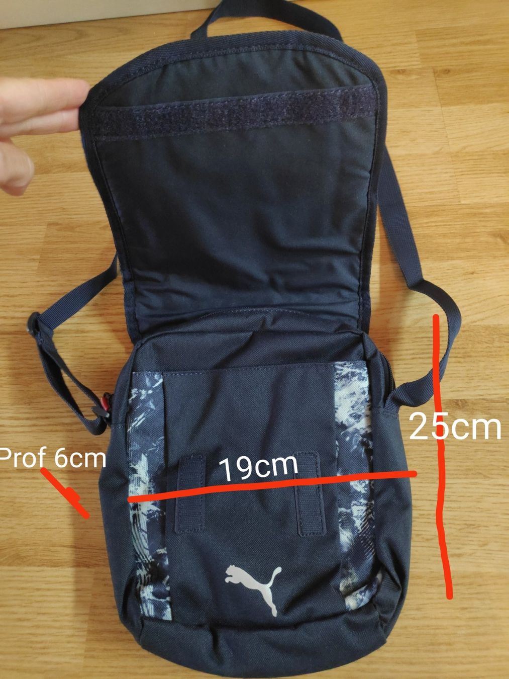Puma Taschen: Sac à bandoulière Puma – Neu und originalverpackt aus Couvet von fat_kyl7 4