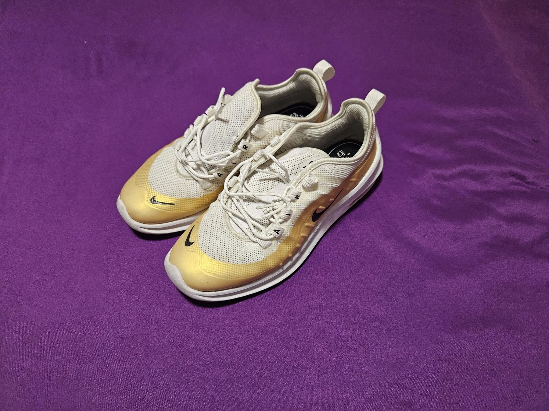 Nike Scarpe da uomo: Nike WMNS Air Max Axis – Usato da Schaffhausen venduto da Alforall