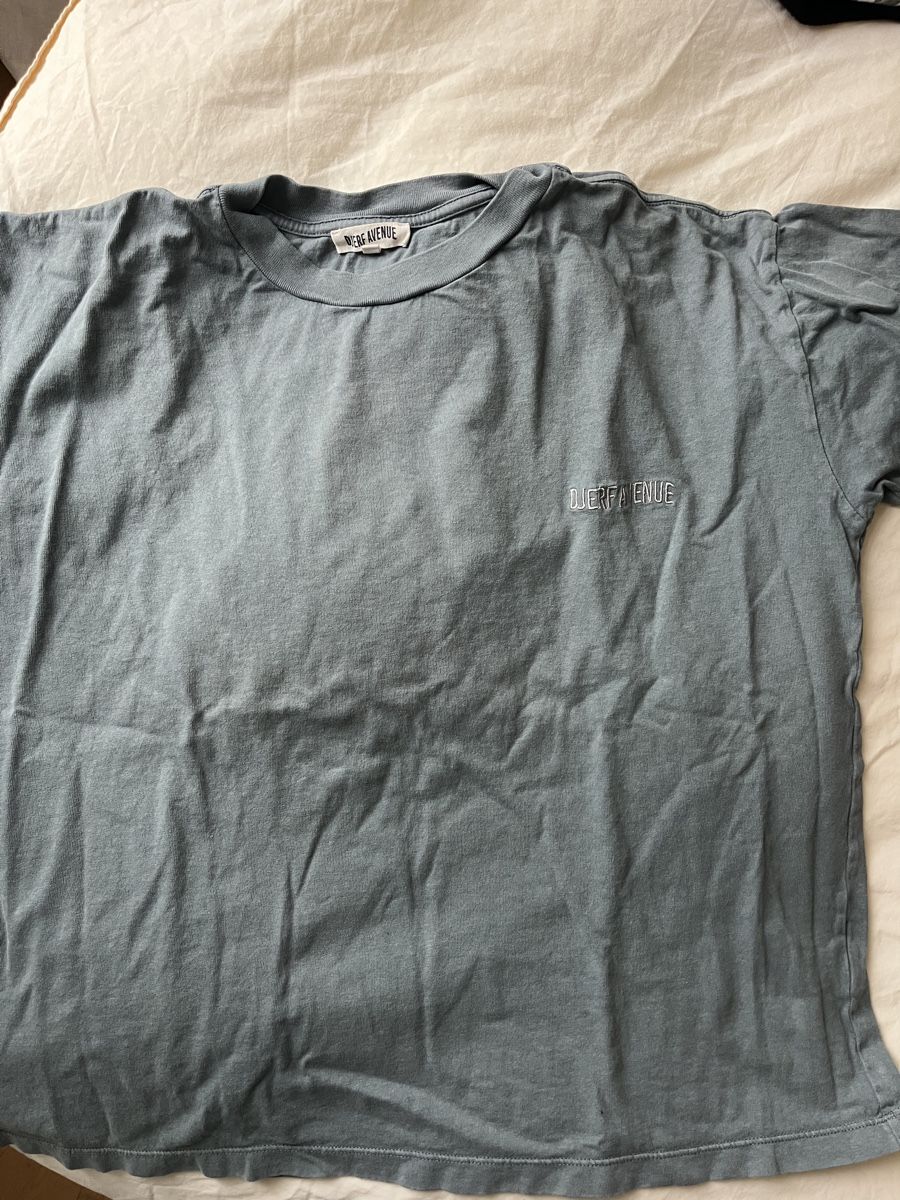 Djerf Avenue T-shirt: Djerf avenue tshirt – Usato da zürich venduto da schmid1234