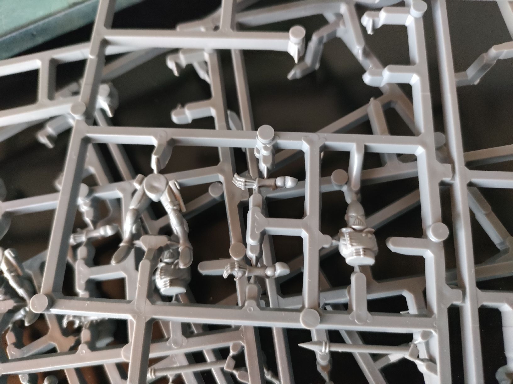 Modellbausätze & Standmodelle: Warhammer 40k - Eldar lance de lumière – Gebraucht aus Vernier von mel_8w79 6