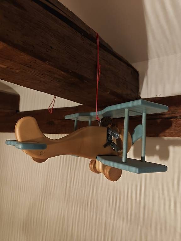 Jouets: Holzspielzeug Flugzeug  – D'occasion à Zürich par ValeValente 1