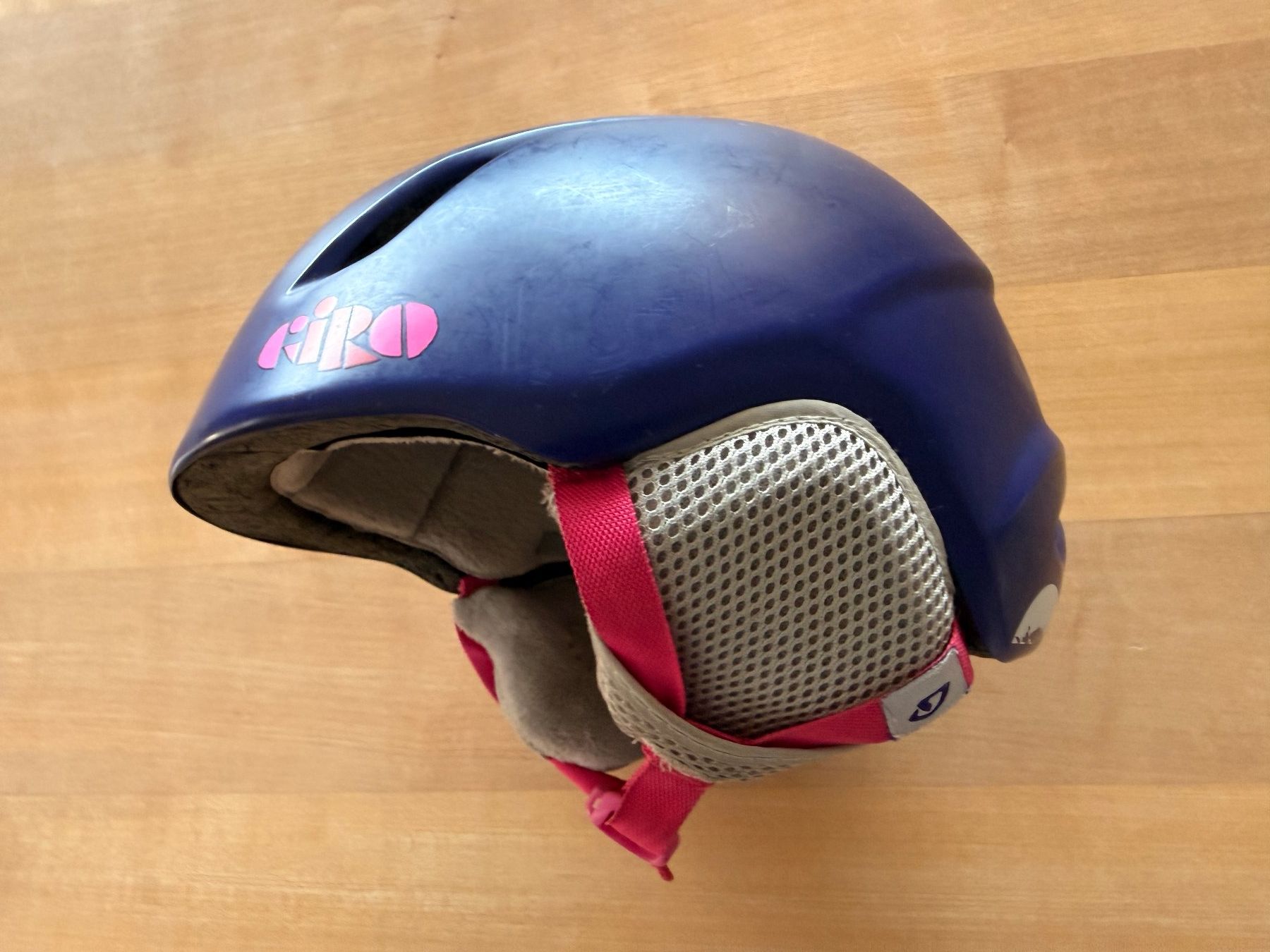 Giro Caschi: Kinder Skihelm Giro – Usato da Trin Mulin venduto da brisi3 1