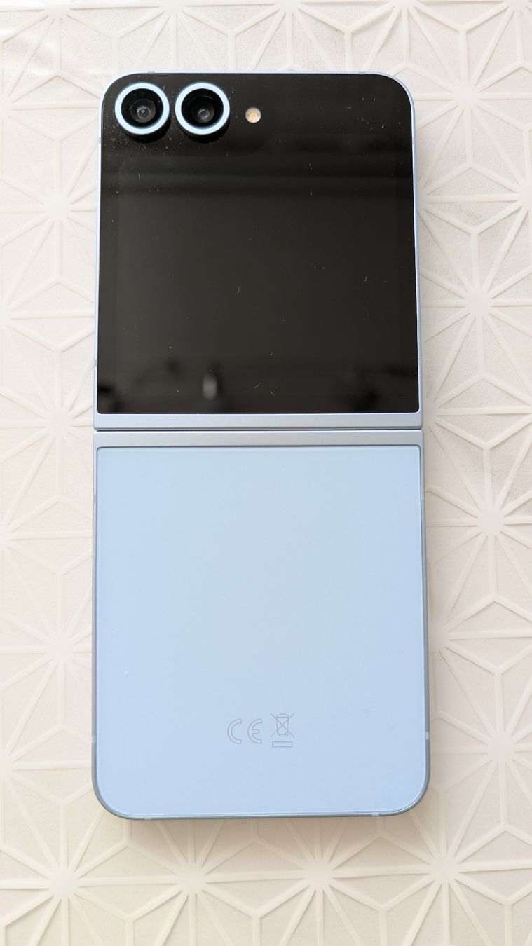 Samsung Portables: Samsung Galaxy Z Flip6 - Top Zustand – D'occasion à Thun par Refit-Zone