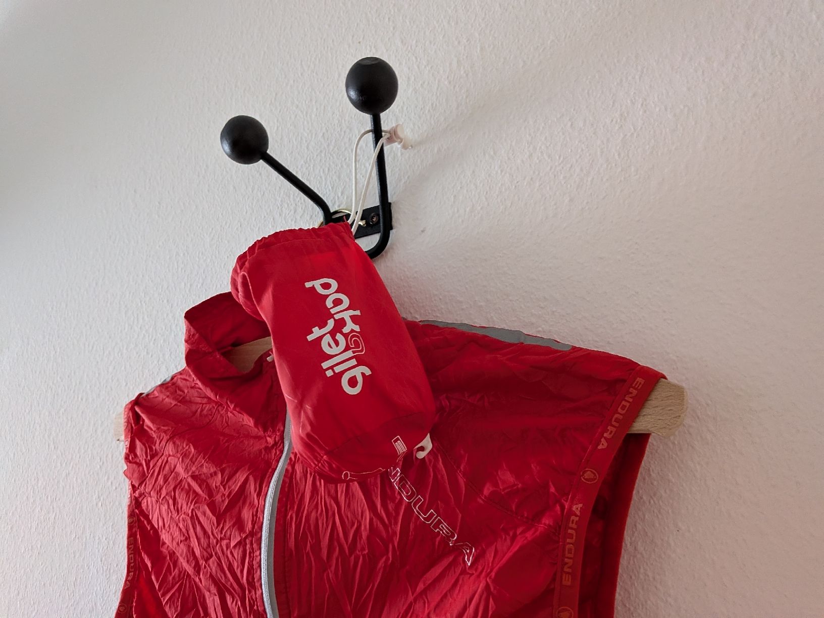 Endura Gilet & Giacche: Endura Gilet – Usato da zürich venduto da donfebbraio 2