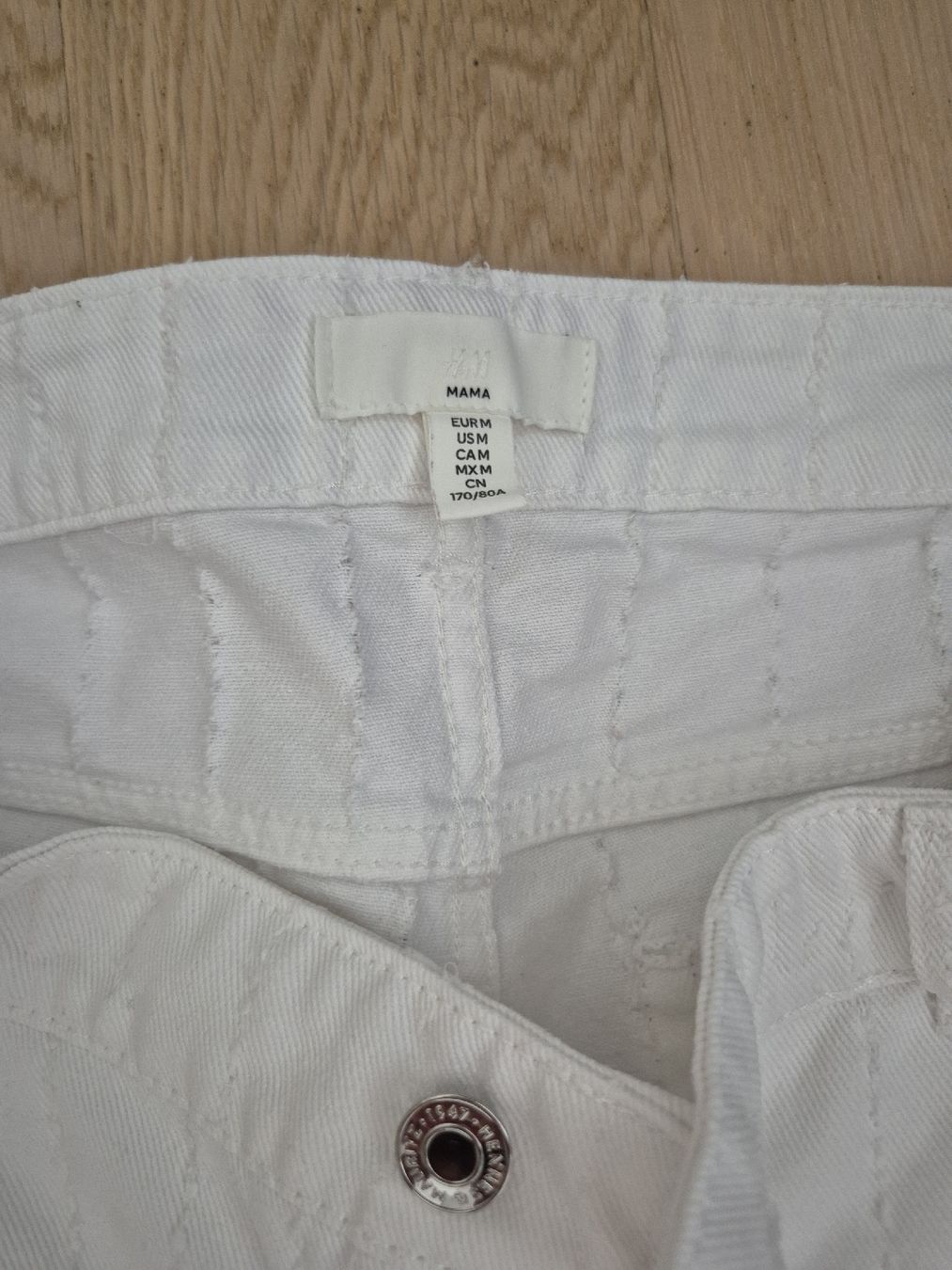 H&M Jeans: Pantalon blanc H&M mama -  M – Neu (gemäss Beschreibung) aus Zürich von lou_z6jt 2