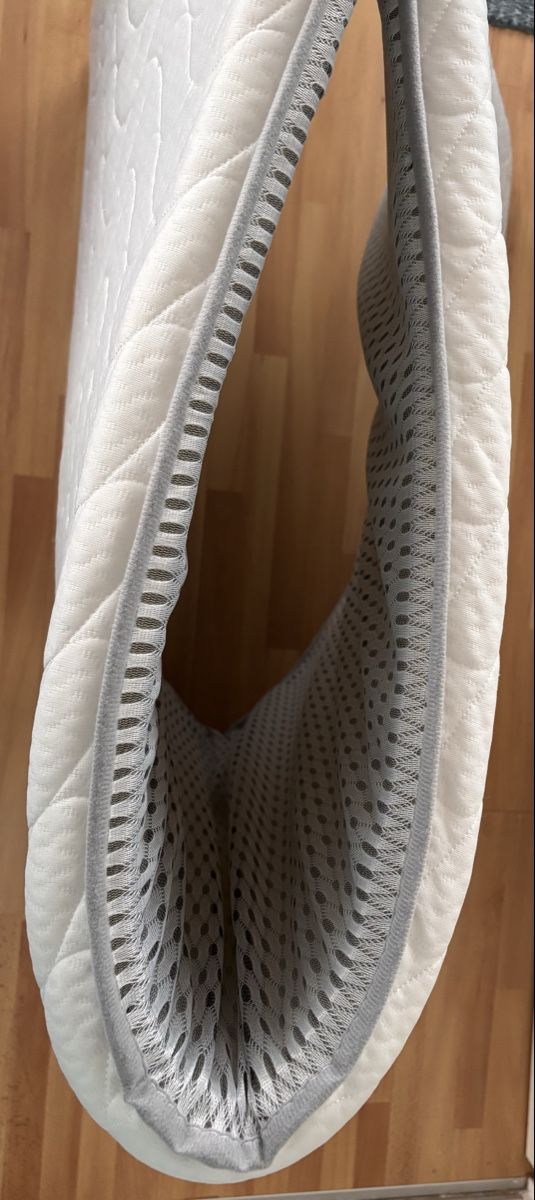 Materassi: Memory Foam Matratze - Dünn - Sauber - Neu – Nuovo (secondo la descrizione) da Arlesheim venduto da MR_M_B 1
