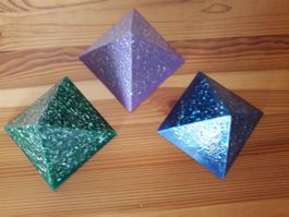 ORGONIT Pyramide Medium * Bergkristall