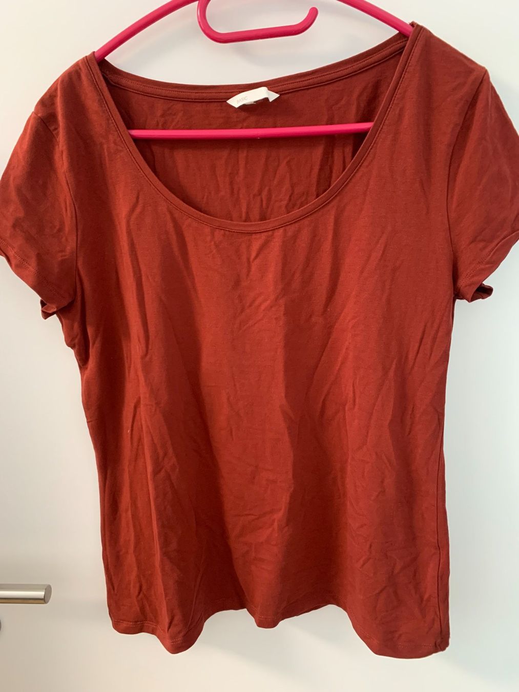 H&M T-Shirts: T-Shirt von H&M – Gebraucht aus Jona von Curtis90