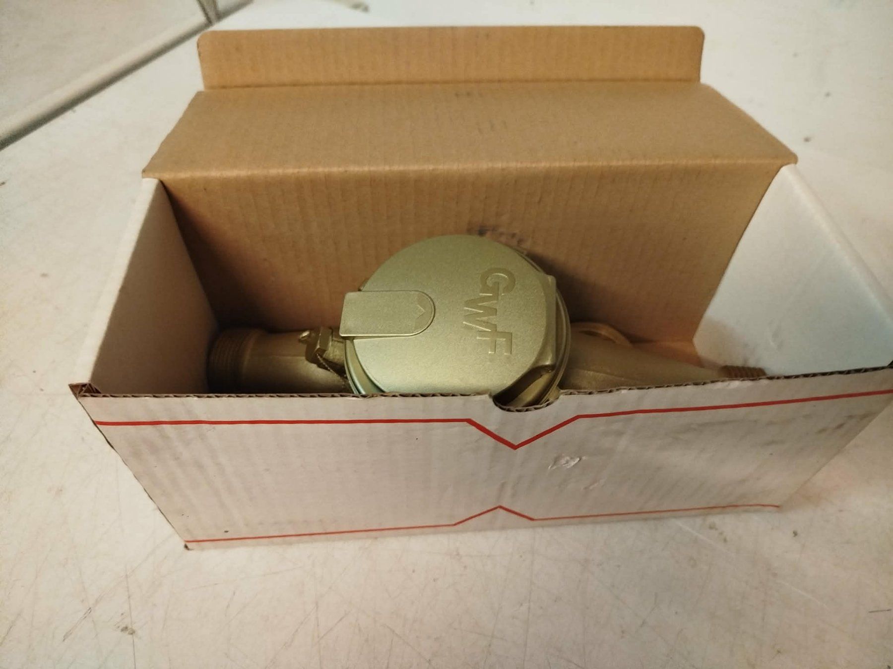 Radiatori: Compteur d'eau froide – Usato da La Chaux-de-Fonds venduto da Emmaus2300CDF