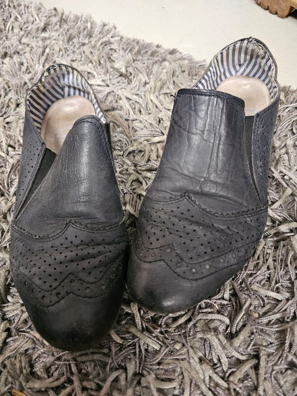 Scarpe da donna: Schwarze Leder Chelsea Boots Gr. 38 – Usato da Zürich venduto da iwa_7wfj