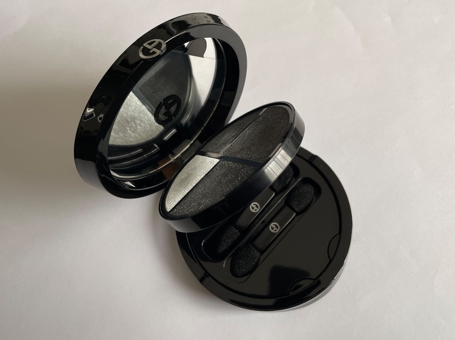Armani Make-up: ARMANI Lidschatten Palette NP. 84.90 – Gebraucht aus Rüfenacht BE von Milena_1 6