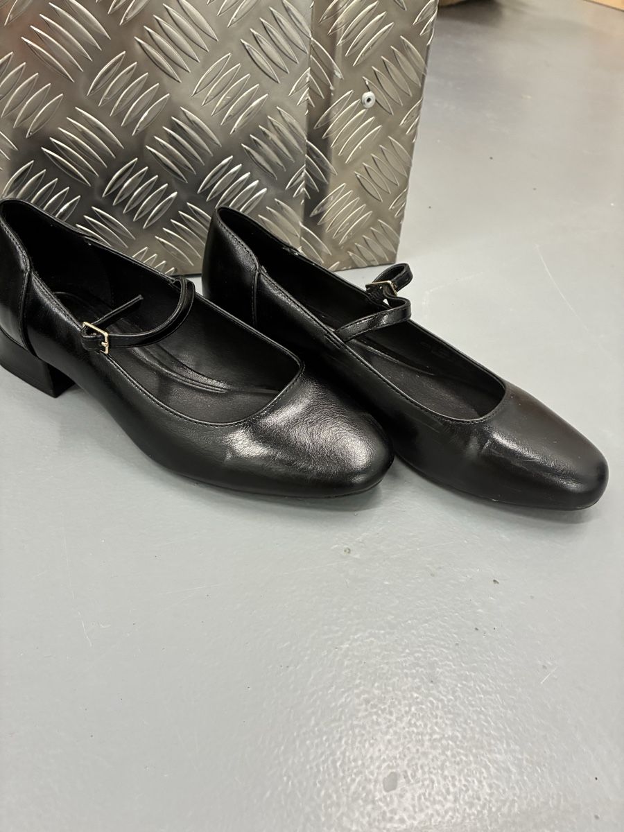 Graceland Scarpe per ragazze: Graceland Heel Shoes, 36 – Usato da Bern venduto da wisemagpie 2