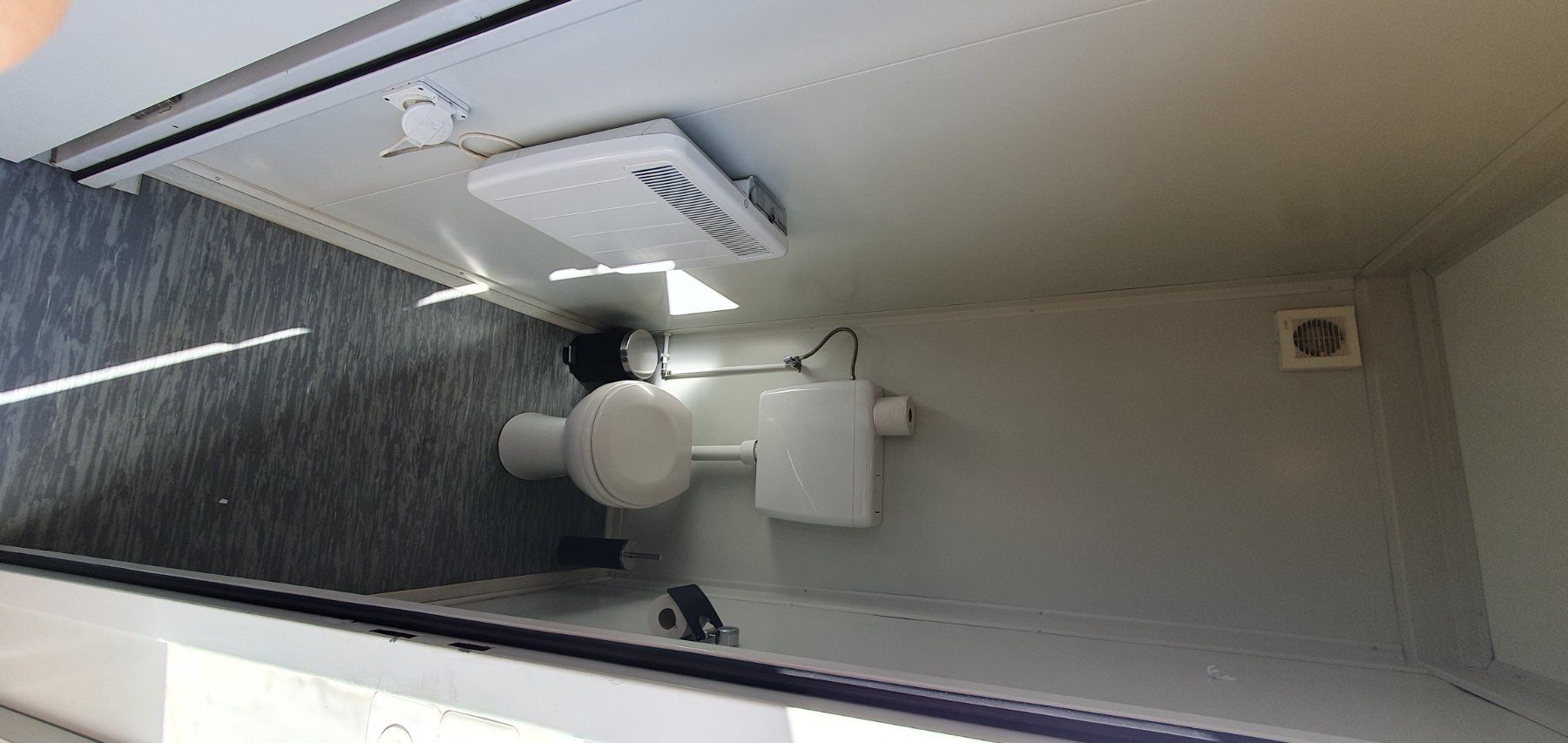 Conteneurs de construction: Wohn/Mannschaftscontainer – D'occasion à Villeret par hreichen 5