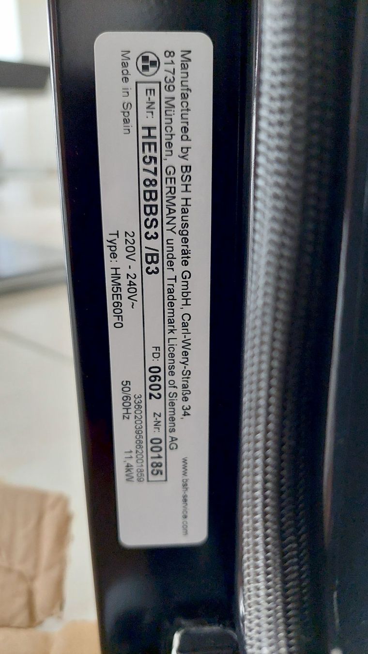 Siemens Cucine: Einbau-Herd neu, Siemens 60 cm – Nuovo (secondo la descrizione) da Wangen ZH venduto da kur_d8jc 3