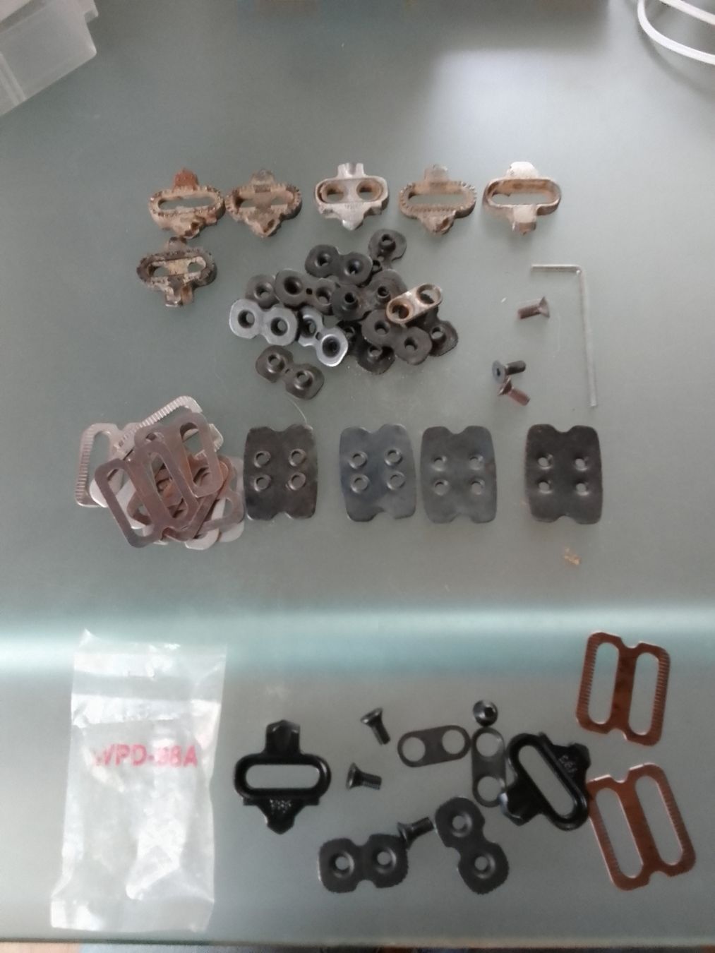 Shimano Ersatzteile: SPD Klick Pedale Ersatzteile  – Gebraucht aus Ebmatingen von swiss.canadian