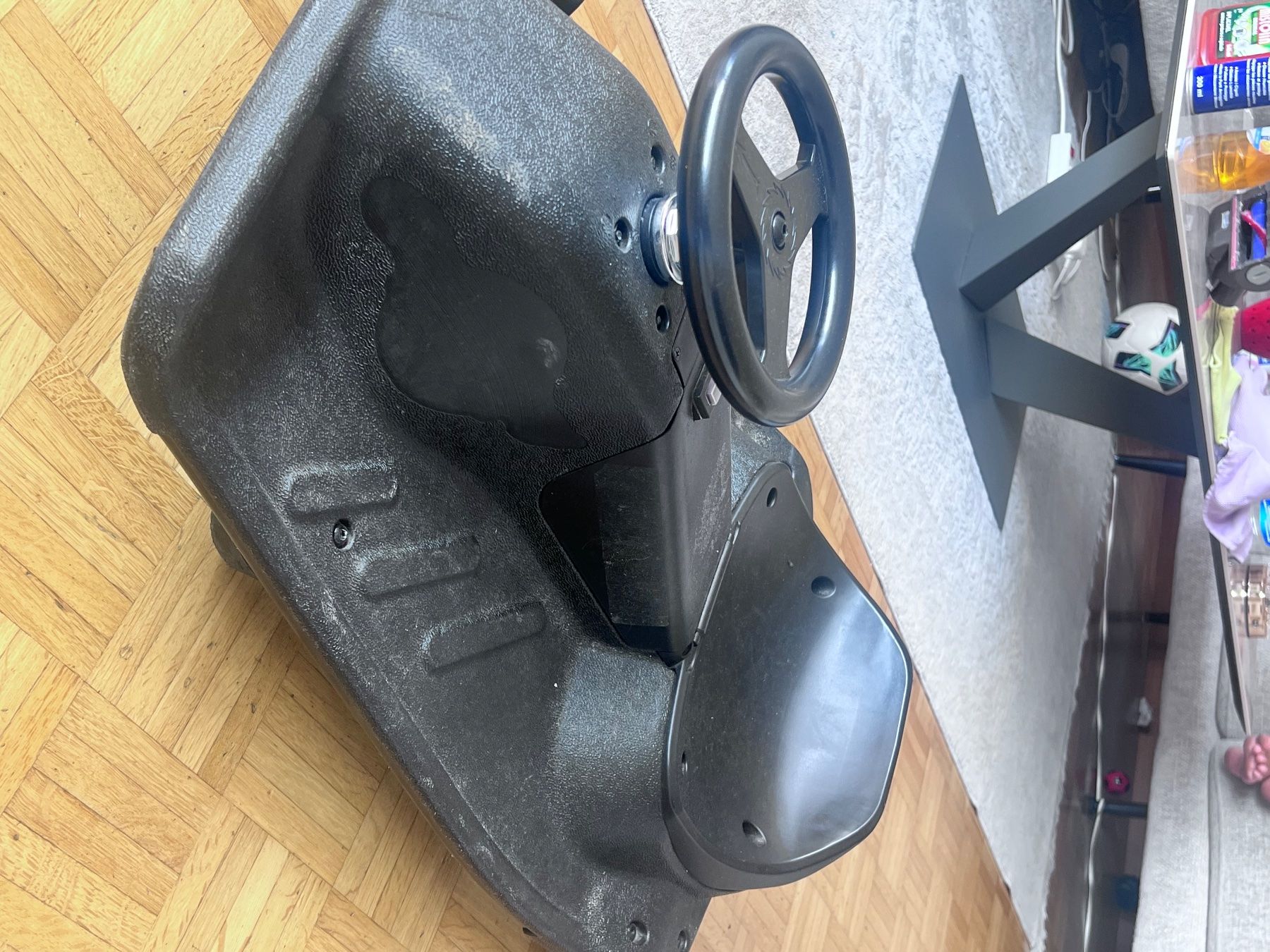 Altro: Roller Kinderfahrzeug schwarz bmit LED Beleuchtung gebraucht – Usato da Rotkreuz venduto da can_y5v2