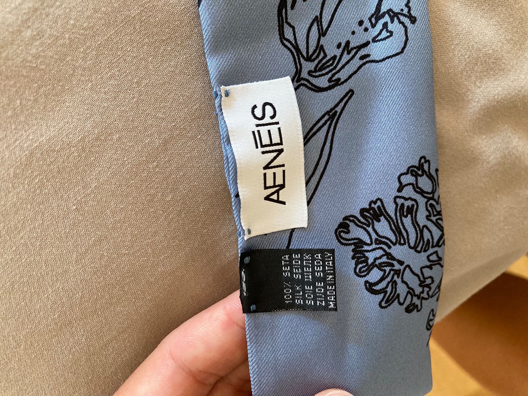 Foulards & écharpes: Silk foulard – Neuf (Voir description) à Zürich par san_lv28 1