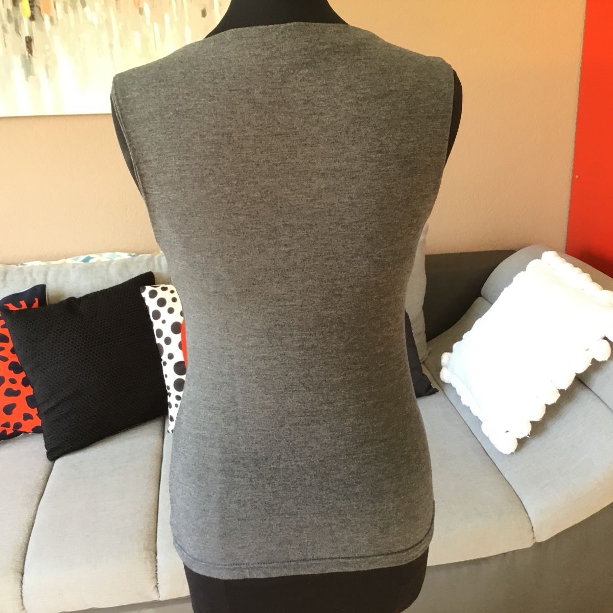 Top: MIKOKO top S-M 🩶 – Usato da Fribourg venduto da ficelle_de_luge 4