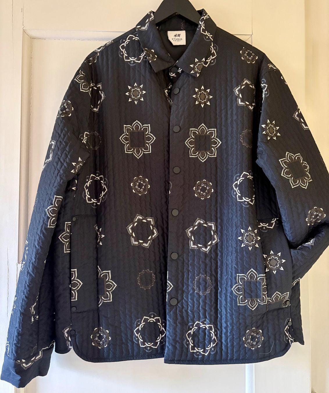 H&M Completi: RARE ENSEMBLE VINTAGE 2017 H&M STUDIO - L - NEUF – Nuovo (secondo la descrizione) da Morges venduto da Bubblecut 1
