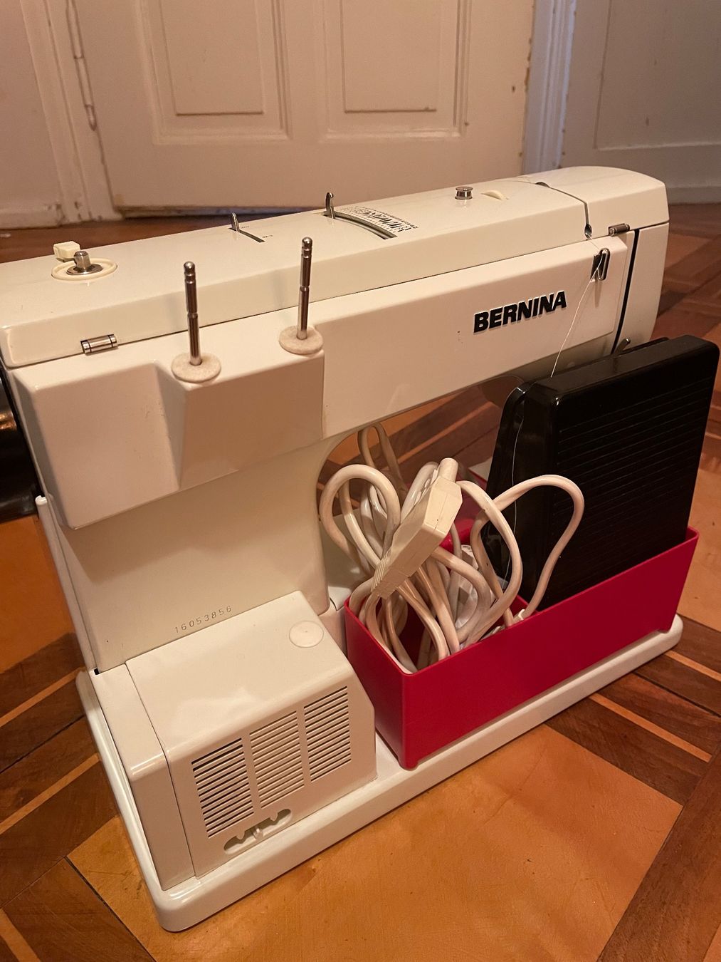 Bernina Macchine da cucire: Bernina 830 Nähmaschine – Usato da Flawil venduto da Naphtali 8