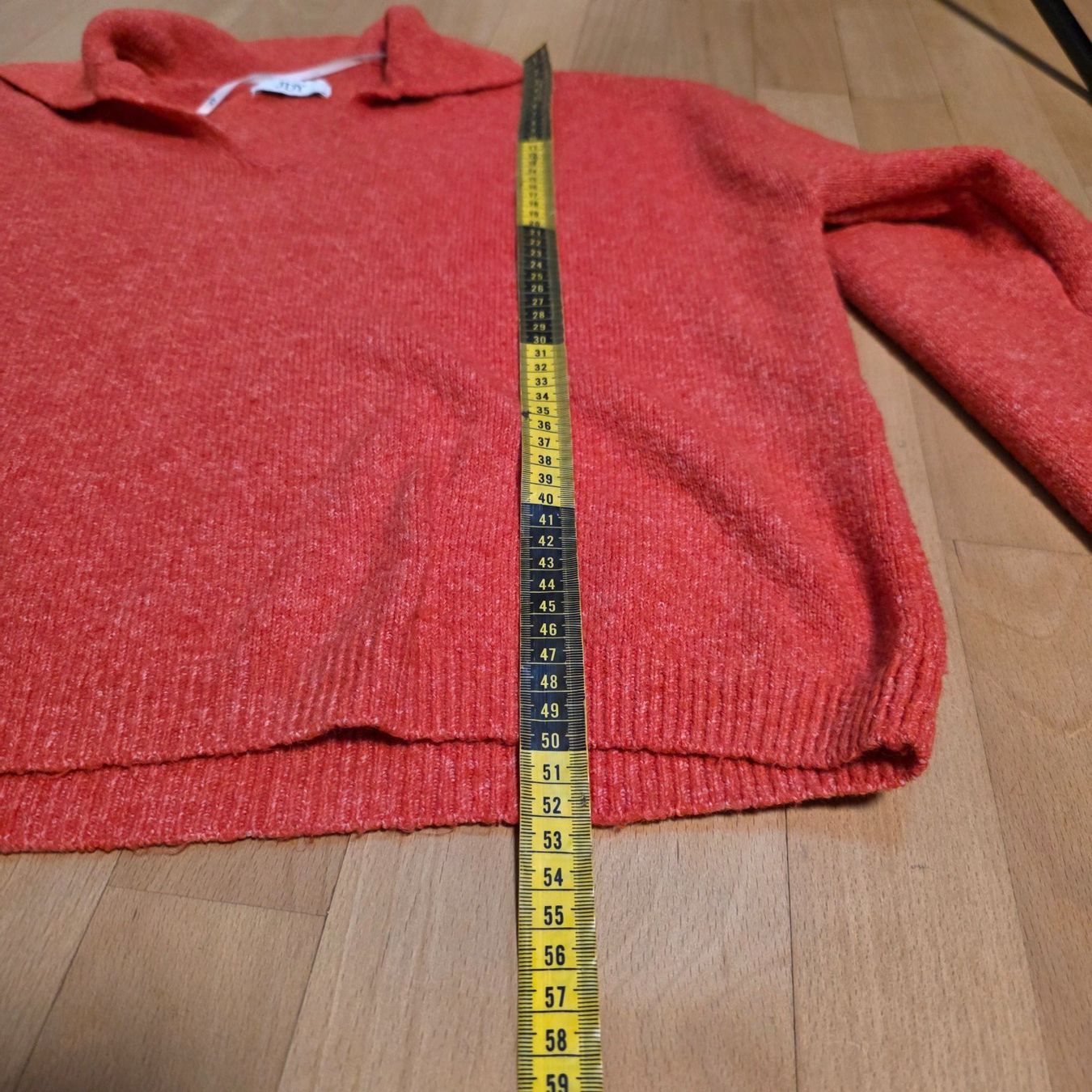 Maglioni & Felpe: ✨ Kuscheliger Korallpullover mit elegantem Kragen – Usato da Wald ZH venduto da CapLux 9
