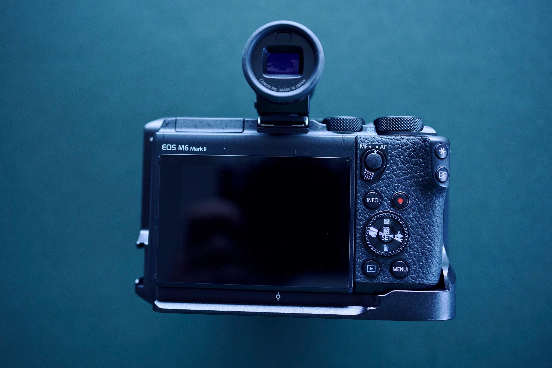 Canon Fotocamera: Canon M6 Mark II inkl. EVF – Usato da Meilen venduto da danielson0_3 6
