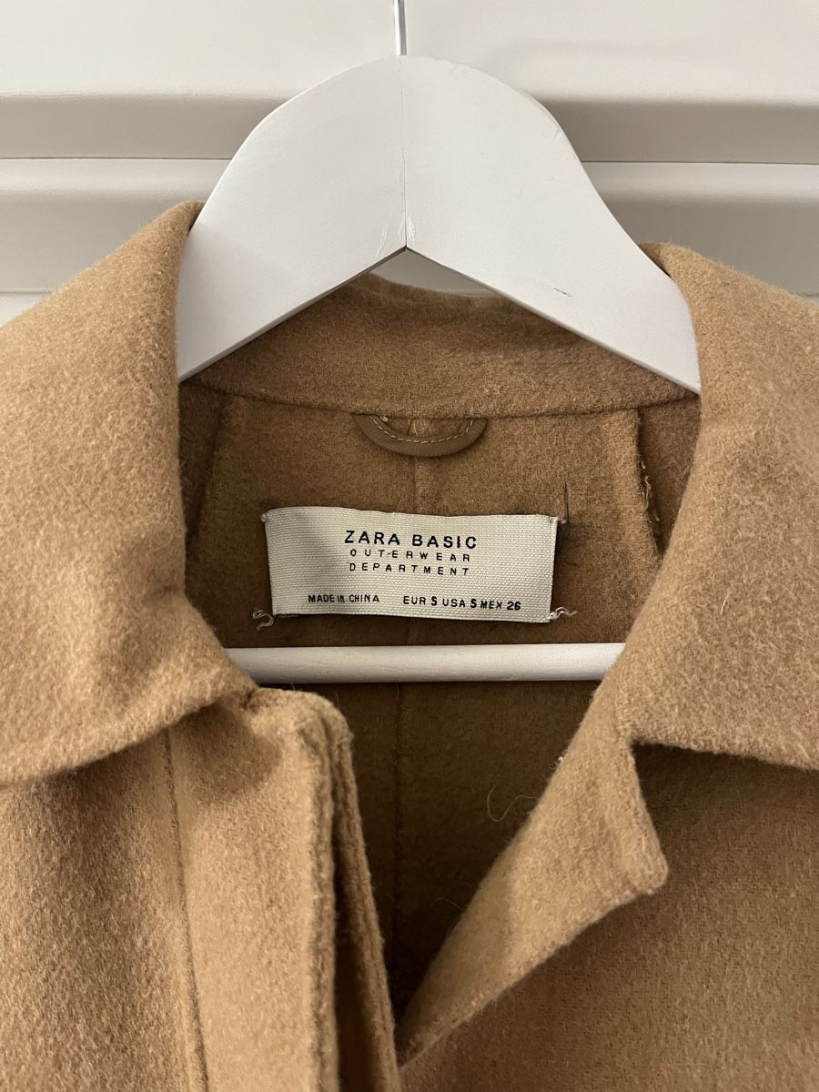 Zara Cappotti: Manteau Zara taille S brun camel – Usato da Hauterive NE venduto da Lipal 2