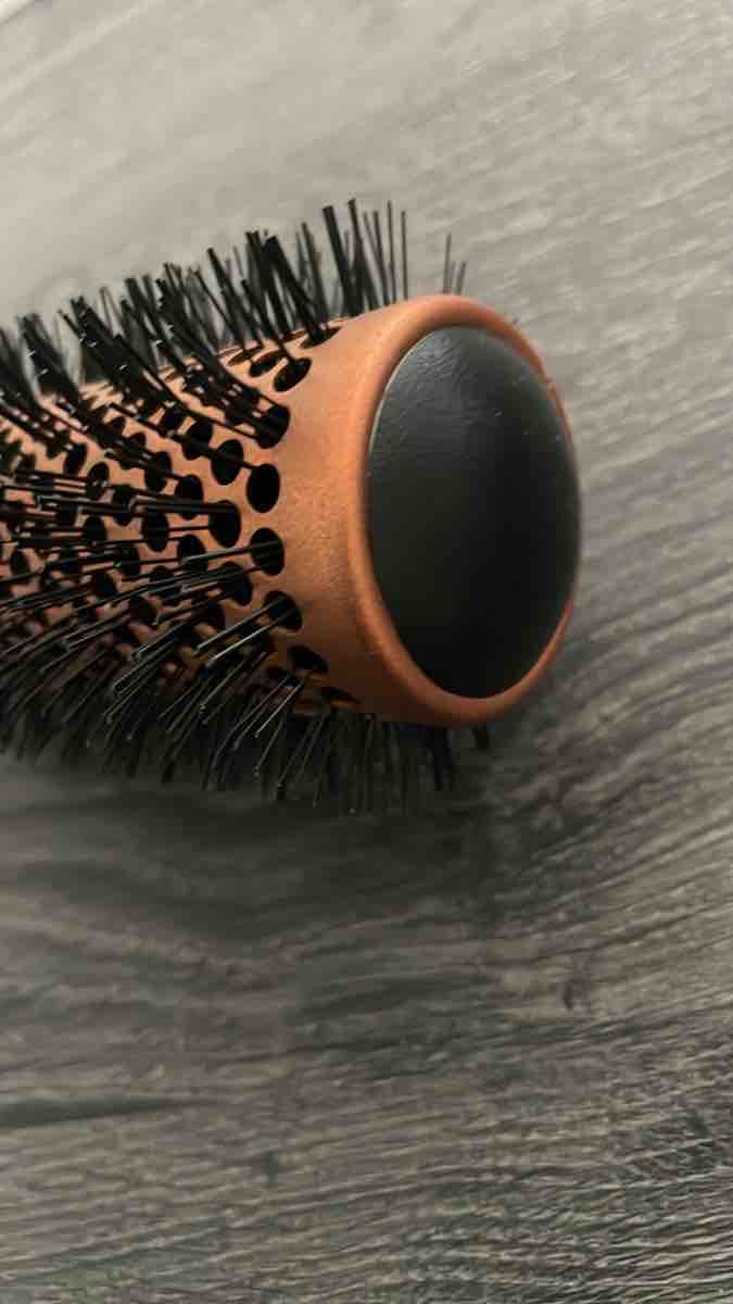Altro per la cura dei capelli: Brushart - Rundhaarbürste – Usato da Glattpark (Opfikon) venduto da Rusalkaa 3