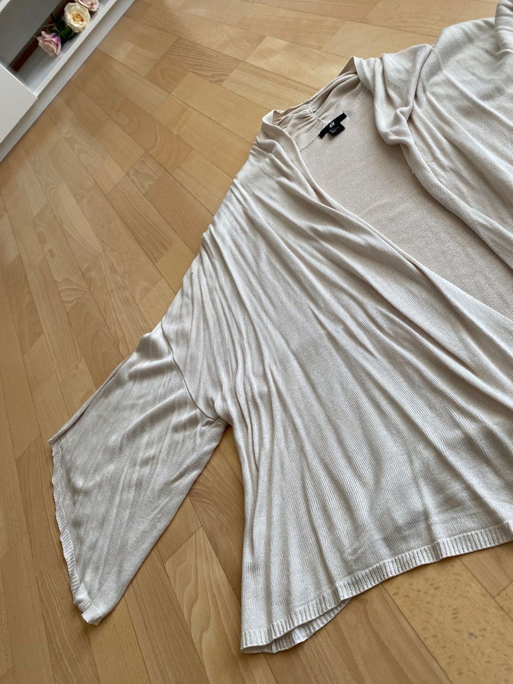 Maglioni & Felpe: Cardigan beige/rohweiss Gr. L – Usato da Abtwil SG venduto da ale2002 2